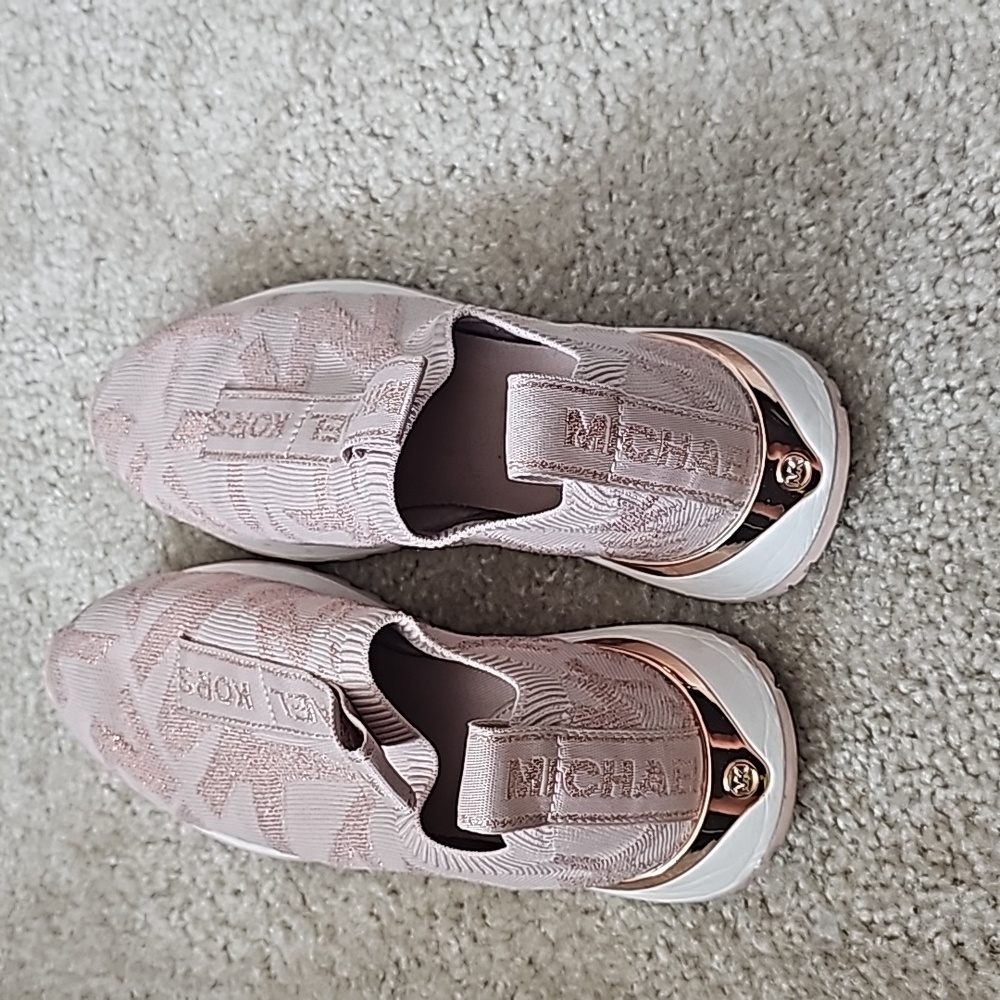 Michael kors shoes - Picture 2 of 3